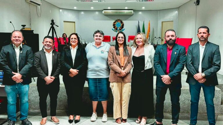 Câmara Municipal de Ipubi doa cimento para construção do Hospital do Câncer do Araripe