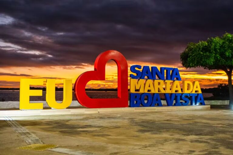 Santa Maria da Boa Vista celebra 153 anos com show de Aline Barros, desfile cívico e inaugurações