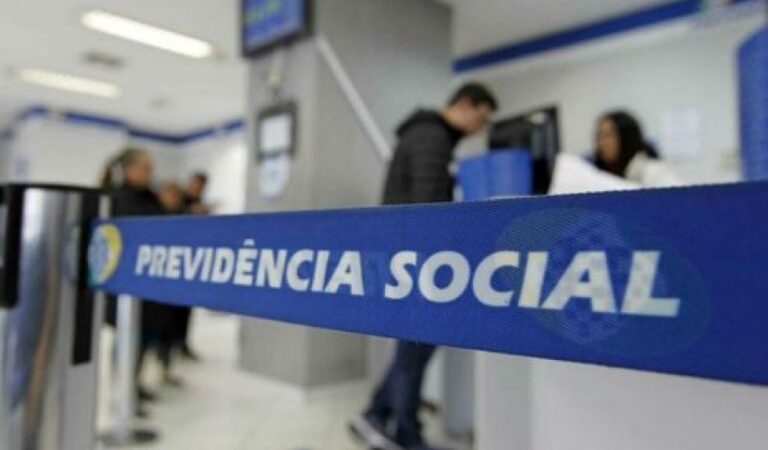Toffoli suspende prescrição de processos por descontos do INSS